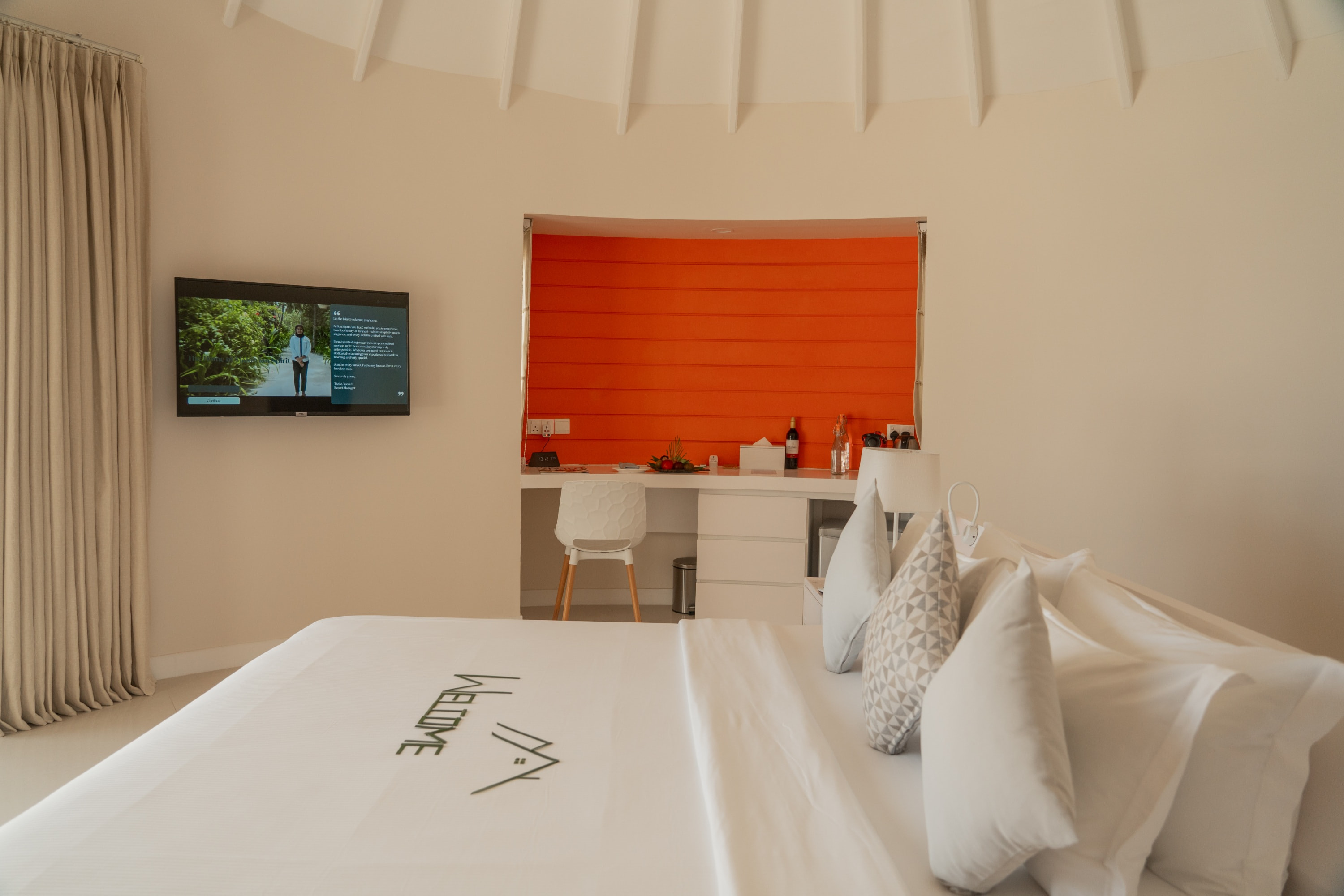Vilu Reef - Beach Villa with Pool 