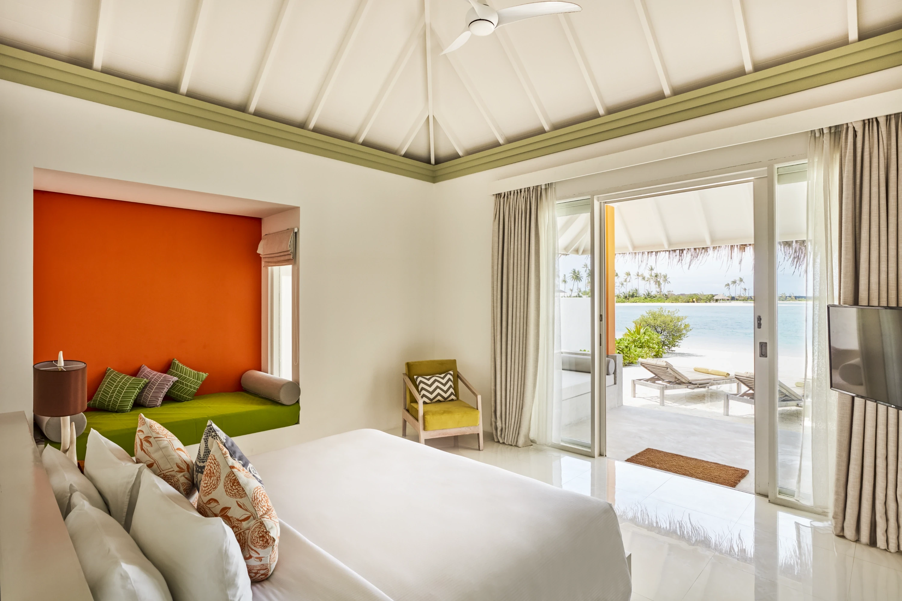 Sun Siyam Olhuveli – Grand Beach Villa Full Board | 4 Nights