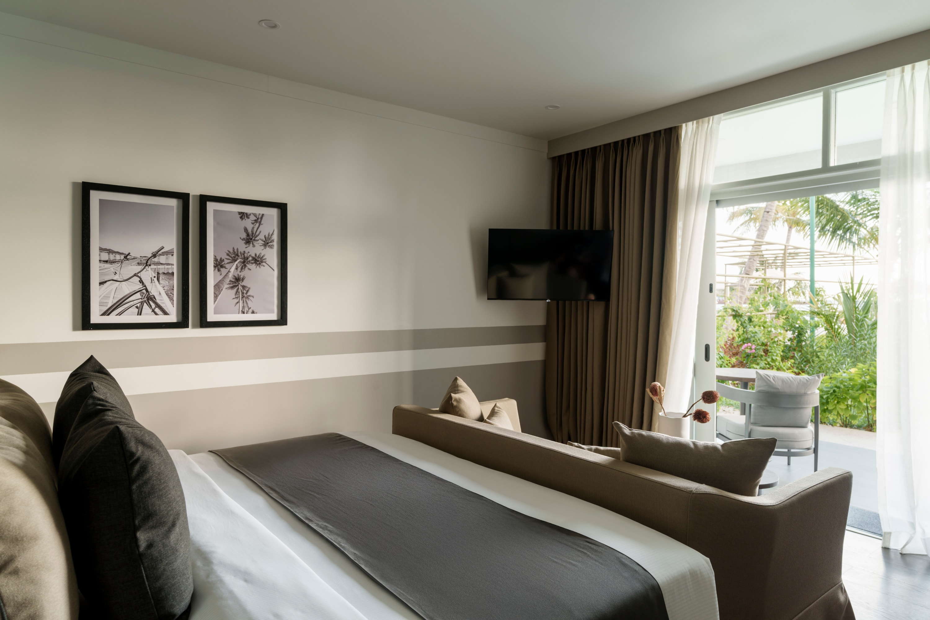 Sun Siyam Olhuveli – Sunset Beach Pavilion Full Board | 4 Nights