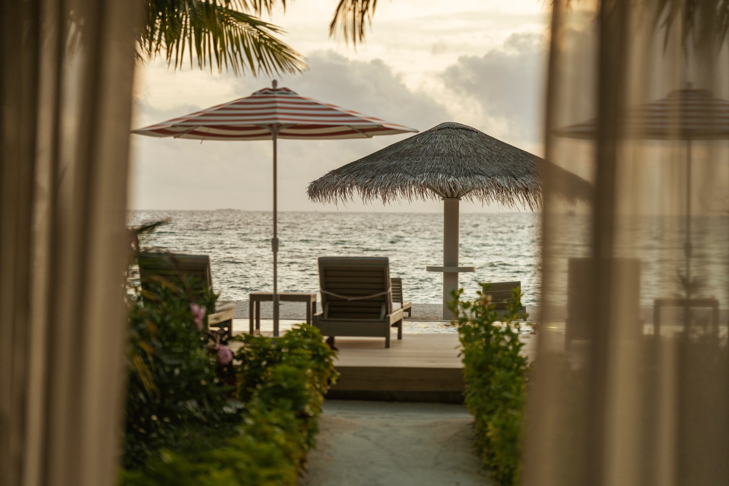 Sun Siyam Olhuveli – Sunset Beach Pavilion Full Board | 4 Nights