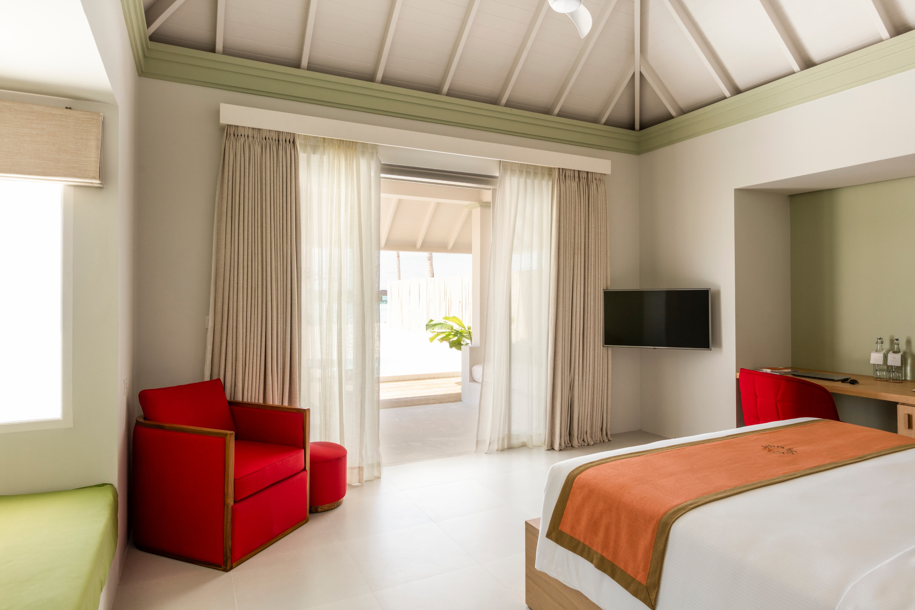 Sun Siyam Olhuveli – Grand Beach Villa with Pool Full Board | 4 Nights